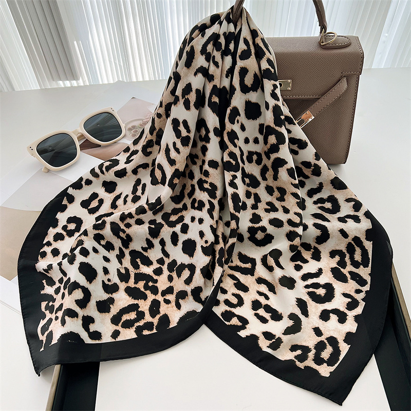 70cm Square Luxury Leopard Pri - Scarf Silk Square ulasan dan harga